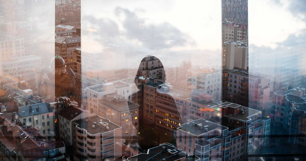 How to Create a Competitive Analysis Slide That Wins