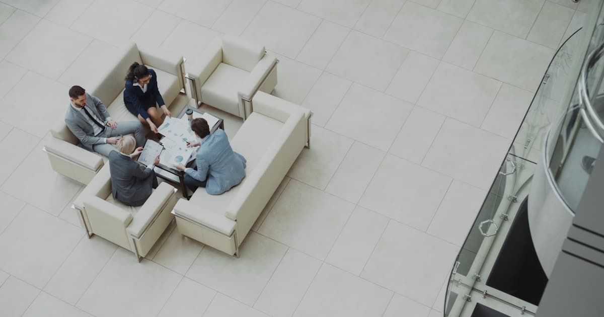 Pitch Deck vs. One-Pager: What's the Difference?